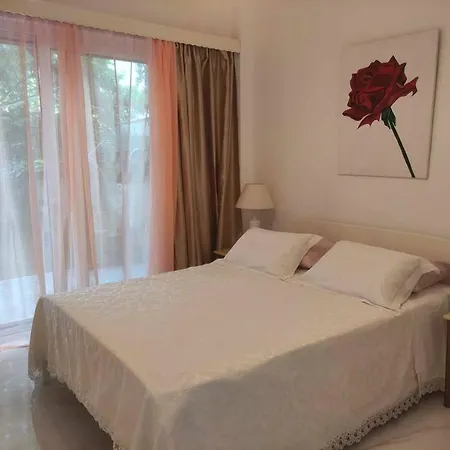 Teos App 아파트 하니아